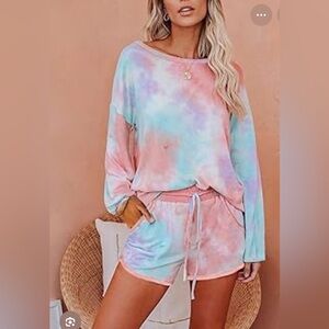 Leo Rosi Tie-Dye Lounge Set